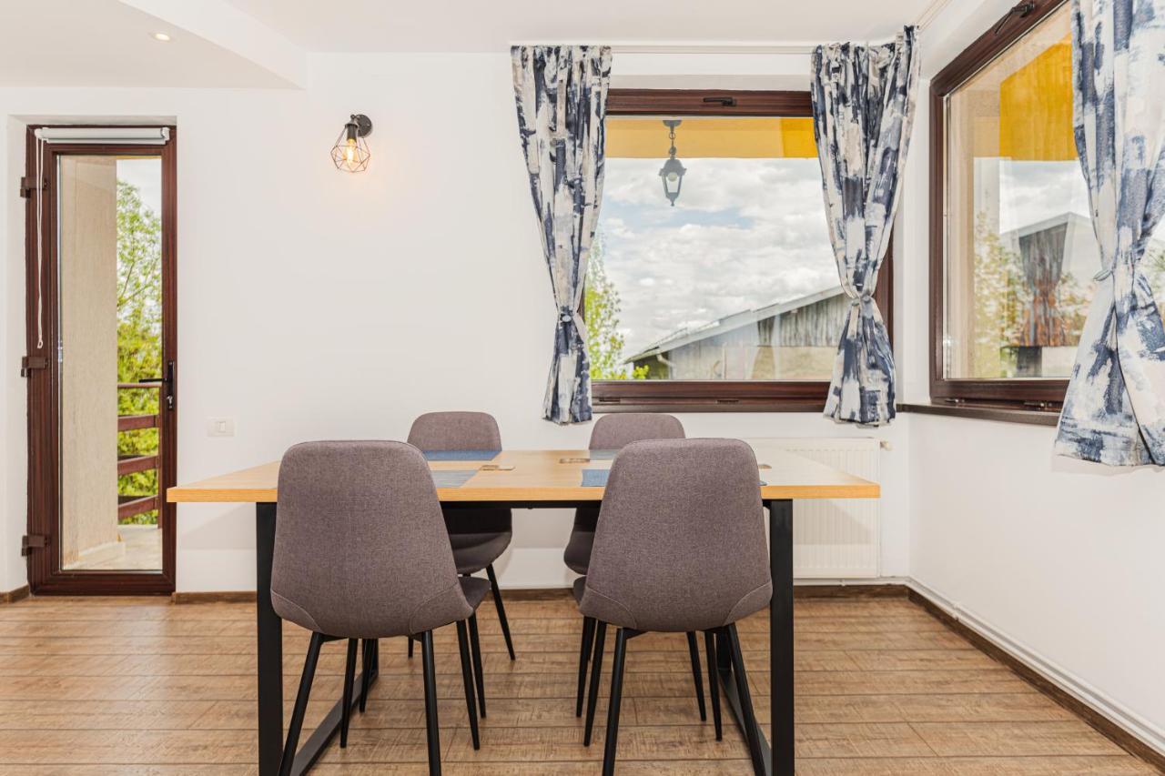 Snug Apartments - Private Parking Near Downtown Braşov Eksteriør billede
