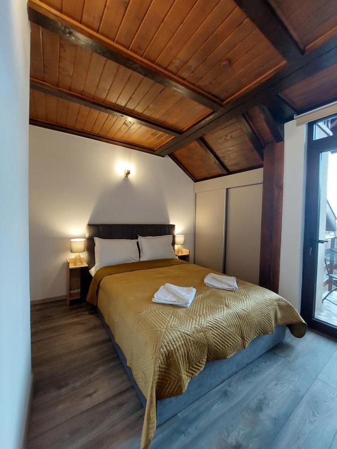 Snug Apartments - Private Parking Near Downtown Braşov Eksteriør billede